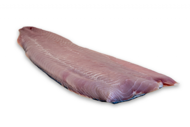 STORIONE AFFUMICATO INTERO